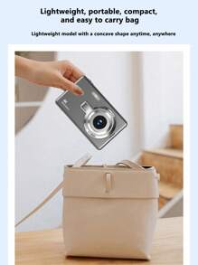 CCD-stijl model 2,4 inch fotopixel HD digitale camera draagbare camera cadeaugeheugenkaart moet apart worden aangeschaft (geen kaart)