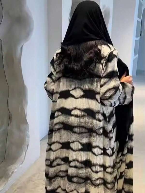 1pc Women Printed Pleated Openwork Cardigan, Black & White Color, Muslim Arabic Style Long Robe Dress, Suitable For Daily Gathering And Abaya