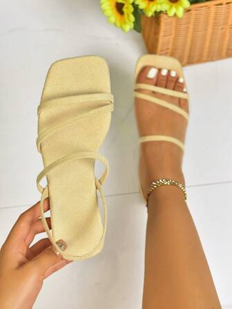 新款时尚女士拖鞋，时尚休闲罗马风格一脚蹬凉鞋，颜色有黑色、米色、棕色、咖啡色、橙色，休闲平底拖鞋，纯色厚织舒适沙滩凉鞋，博主推荐厚底凉鞋，夏季沙滩鞋，优雅扣环低跟圆头拖鞋，防臭防滑简约鹿皮绒面革户外拖鞋，百搭平底一脚蹬鞋，尺码偏大，请谨慎订购