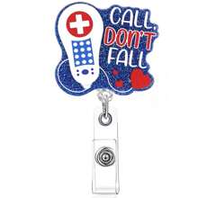 1pc Interesting Cartoon Ambulance With Retractable Badge, Creative Rotating Easy Clip Suitable For Doctors, Nurses, Daily Use, Bag Pendant, Badge, Gift