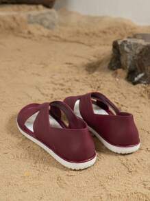 Sandalias planas para mujer, de estilo hada a la moda, versátiles, antideslizantes, de plástico para la playa, impermeables y transpirables, de verano