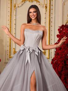 Elegant Gray Corset Tulle Evening Gown With Bows And Slit, Strapless Prom Dress For Women, Formal Ball Gown, Luxury Party Dress, A-Line Long Maxi Dress, Red Carpet Look, Gala Event Outfit, Wedding Guest Dress, Princess Style Tulle Dress, Graduation Gown, Bridesmaid Dress, Sweetheart Party Wear