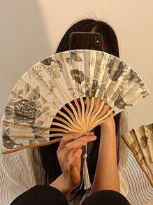 1/2 Stücke faltbarer Bambus Fächer für Mädchen mit Quasten & Blumen, traditionelles chinesisches Kostüm Tanzzubehör Vintage, Mädchen Bambus faltbarer China-Chic kleiner Fächer mit Quasten Blume Kostüm-Requisiten, eleganter, angenehmer und prachtvoll Stil, Fotografie Requisiten können mitgenommen und zusammengeklappt werden für den Sommer, für Hochzeiten, Geschenke, Hochzeitspartys, für Partys, Proms, Ausflüge