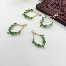 1 pieza/2 piezas/4 piezas Colgante con forma de rombo enchapado en latón vintage con circonita cúbica, suministros de artesanía de joyería DIY para pendientes