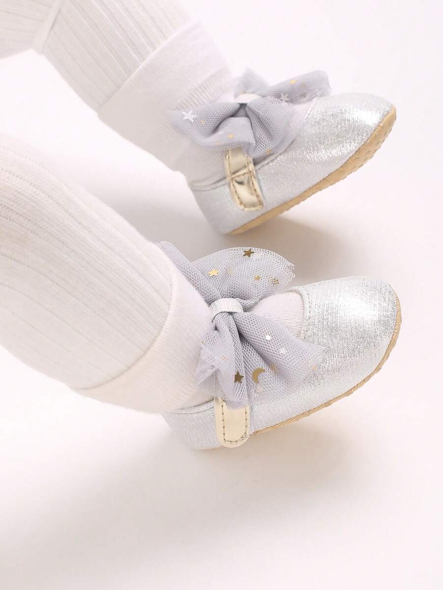 Infant Girls 0-1 Years Old Versatile Soft Bottom Princess Walking Shoes, Spring/Autumn - Silver - View 1