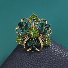 1pc Elegant Vintage Zinc Alloy Green Wreath Brooch Pin Accessory For Women Fashion Bags, Hats School Office Accessories Shirts Jacket Jewelry Christmas Halloween Clothes Pin Funny Cute Teacher Gifts Costume Accessories Bag Charms - Green - View 3