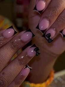 Instantly Enhances Your Charm 24pcs Press On Nails Short Classic Black French Tip Nails, Y2K Nail Art, Fashionable And Simple Short Square Nails, 3D Three-Dimensional Black Bow Decoration, Personalized Hot Girl, Detachable Press On Fake Nails, Casual Daily Nail Set, Suitable For Girls And Women's Daily Life, Beach Parties, Street Rock, Music Festival Nail Supplies