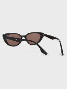 زوج من نظارات المرأة ذات إطار بلاستيكي بتصميم عين القطة باللون الأسود، طراز كلاسيكي رجعي مناسب للاستخدام اليومي، نظارات أنيقة للنساء، مناسبة للملابس الخريفية والشتوية، إكسسوارات للشاطئ، نظارات رجعية أساسية Y2K، هدايا للأعمال الرسمية، مثالية للارتداء اليومي، الشاطئ، العطلات، المشي، التسوق، القيادة، التقاط صور الشارع في عطلة الصيف على الشاطئ، الخارجية، السفر، طراز بريبي للعودة إلى المدرسة