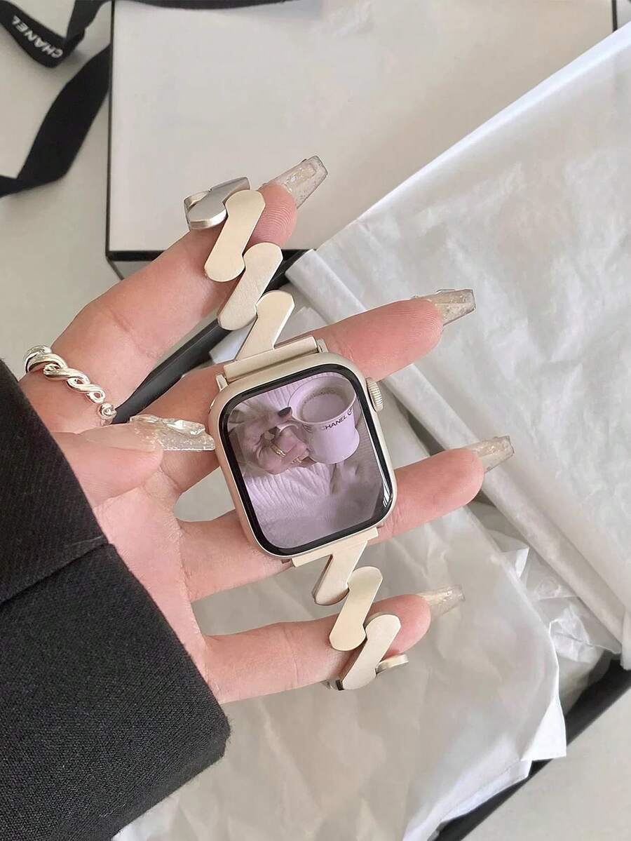 Gold Starry Elegant Versatile Fashion Classic Color Minimalist High-End Wavy Cloud Design Breathable Comfortable Unisex Metal Band, Suitable For 38/40/41/42/44/45/49mm Ultra/SE/8/7/6/5/4/3/2/1 - Beige - View 1