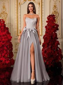 Elegant Gray Corset Tulle Evening Gown With Bows And Slit, Strapless Prom Dress For Women, Formal Ball Gown, Luxury Party Dress, A-Line Long Maxi Dress, Red Carpet Look, Gala Event Outfit, Wedding Guest Dress, Princess Style Tulle Dress, Graduation Gown, Bridesmaid Dress, Sweetheart Party Wear