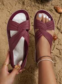 Sandalias planas para mujer, de estilo hada a la moda, versátiles, antideslizantes, de plástico para la playa, impermeables y transpirables, de verano