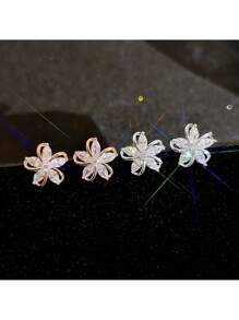 Dainty Rose Gold Flower Cartilage Earrings – Elegant 5-Petal Floral Studs With Sparkling Cubic Zirconia, Lightweight & Comfortable For Helix, Tragus, Lobe, Or Cartilage Piercings – Delicate And Feminine Jewelry For Daily Wear, Work, Parties – Secure Post Backs, Perfect Gift For Women, Teen Girls, Friends On Birthdays, Holidays, Or Anniversaries