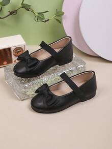 1. 儿童正装鞋，女童舞鞋，蝴蝶结设计，平底舒适黑色皮鞋，适合学校表演，婚礼，优雅女童鞋（鞋垫上随机印有字母） - 黑色 - 查看 4