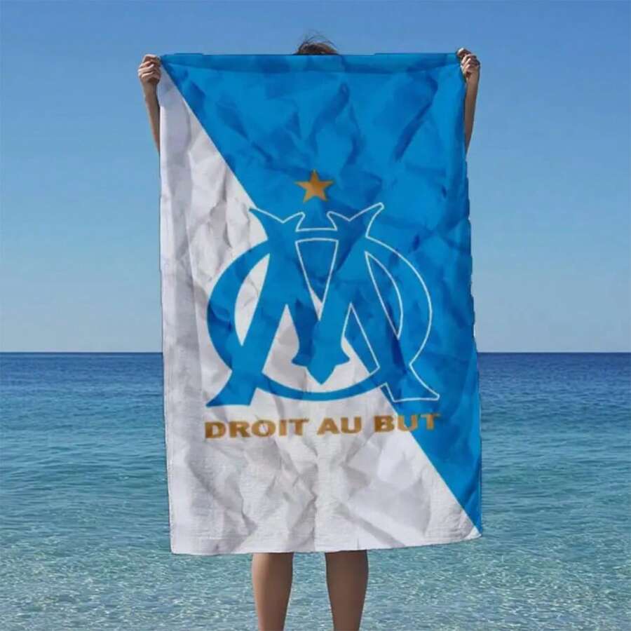 Asciugamano rettangolare stampato con il logo del Marsiglia Calcio, ad asciugatura rapida, super assorbente, anti-sabbia, morbido e spesso, con motivo moderno. Adatto per nuoto, bagno, viaggio, picnic, campeggio, lavabile in lavatrice. Accessorio essenziale per la spiaggia.