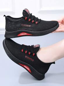 Zapatillas casuales transpirables de malla para mujer, primavera/verano 2025, con suela blanda antideslizante, cómodas para uso diario y casual, de moda