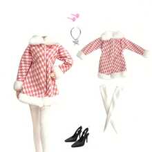 手工娃娃配饰时尚套装，冬季娃娃服装，休闲夹克，带口袋和帽子。1套包含：1套服装，1条项链，1双鞋子（款式和颜色随机），1对耳环。适用于11.8英寸娃娃（娃娃不包含）