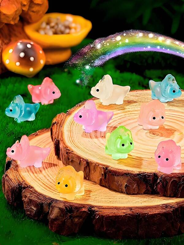 10/20pcs Luminous Mini Resin Dinosaur,Glow In The Dark Tiny Triceratops Animal Figures For DIY Fairy Garden, Glass Container, Potted Plant Decor, Micro Landscape Craft, Garden Decoration, Car Interior Accessories, Party, Perfect Birthday Gift(Random Color)