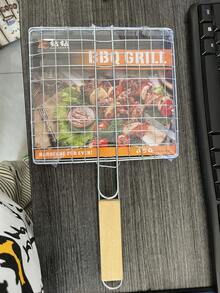 不锈钢烧烤架，方形可折叠烤架，多功能烤架夹，耐高温烤网，易抓握木质手柄，户外野餐烧烤配件，烹饪均匀，易于清洁，轻巧便携，适合户外烧烤、家庭聚会、露营，非常适合烧烤蔬菜、肉类、海鲜和各种食材，烧烤爱好者的必备工具（颜色随机） - 彩色 - 查看 9