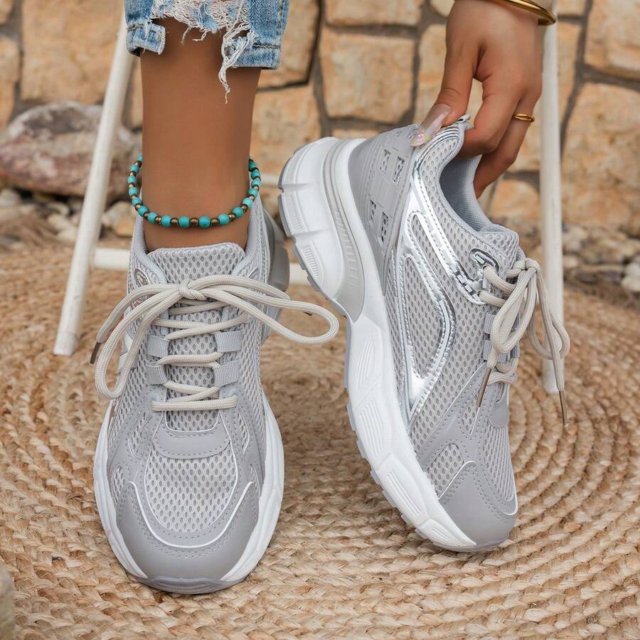 Tenis runner contrastes metalicos con letra v Casual  Calle    Exterior  Gym y Fitness
