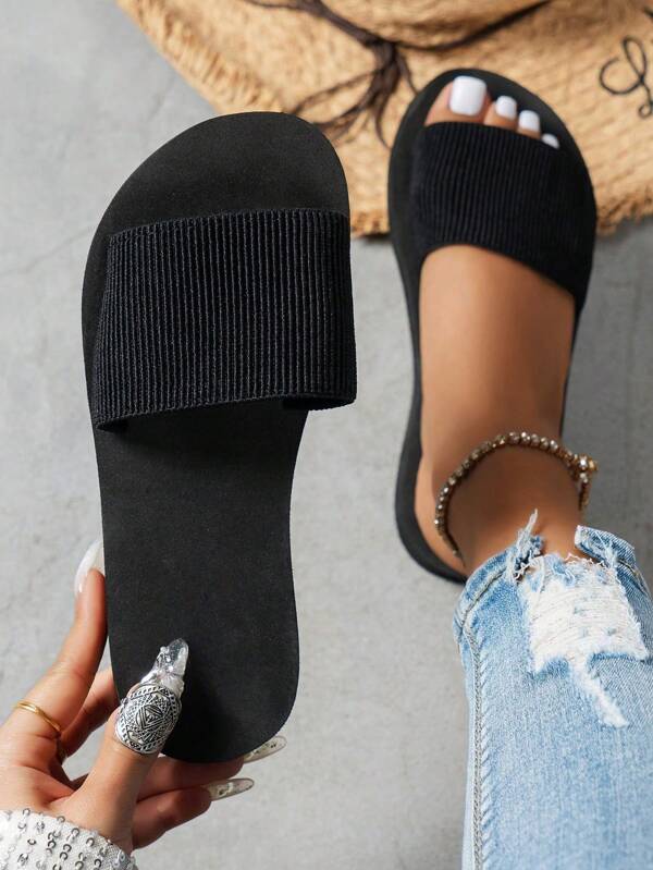 Women's Simple Casual New Black Flat Slippers, Comfortable Lightweight Indoor Slippers, Suitable For Students, Beach, Hawaii