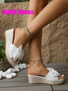 女士新款编织双带蝴蝶结装饰坡跟高跟鞋，可爱露趾蝴蝶结厚底厚底帆布凉鞋，粉色、黑色和白色可选 - 白色 - 查看 7