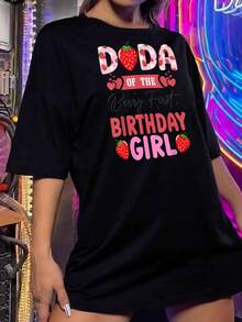 Camiseta de cumpleaños para niña de un año con estampado de fresas - Conjunto para fiesta temática de fresas - Linda camiseta DODA - Regalo perfecto para celebración de cumpleaños - Cómoda y elegante camiseta de algodón - Negro - Ver 2