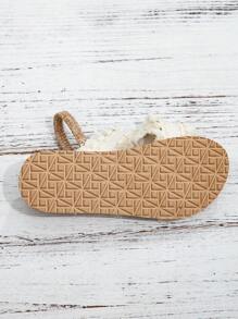 Sandales à brides croisées et à franges beiges pour les modèles de printemps et d'été (circonférence plus large, 2 yards plus large que la circonférence régulière) pour l'Europe, l'Amérique et le Moyen-Orient. Sandales élastiques élégantes et confortables avec talon incliné, bohèmes, légères et à absorption des chocs, respirantes pour les femmes aux pieds larges / Sandales étriers / Chaussures de vacances élargies et élargies, chaussures d'été, chaussures de plage