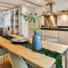 10pcs Artificial Tropical Palm Leaves, Home Decor For Living Room, Tabletop Decoration, Leaf Shaped Placemats, Suitable For Summer Wedding/Hawaiian Party/Jungle Feast Table Decor/Various Festival Decoration - Green - View 7