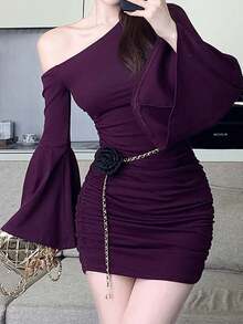 Mujeres Vestidos Cortos Slant Shoulder Flared Manga Plisada Slim Hip Vestidos - Morado - Ver 3