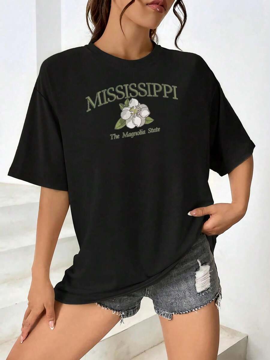 Camiseta de Mississippi Magnolia State para mujer - Camiseta cómoda de cuello redondo, regalo perfecto, encanto sureño, ropa informal, camiseta de recuerdo, ropa con orgullo estatal - Negro - Ver 1
