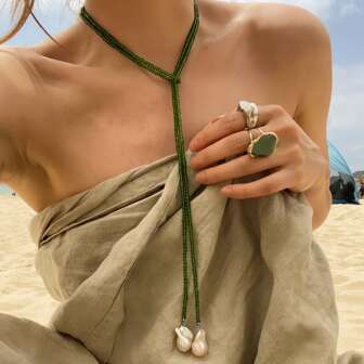 Fashionable And Minimalist Green Diamond Shaped Crystal Baroque Faux Pearl Pendant With Bead And Long Necklace, Exuding A Beach Style And Suitable For Daily Wear With Accessories