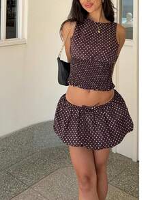 女士花卉印花波尔卡圆点高腰迷你裙和无袖上衣两件套，适合约会的透气服装 - 棕色 - 查看 2