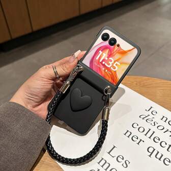 1 pieza Funda de teléfono con tapa abisagrada con forma de corazón y correa de cordón, compatible con Razr Pus 2025/Razr 50/Razr 50 Ultra/Razr 60/Razr 60 Ultra/Razr 40 Ultra, resistente al agua, a los golpes, a las caídas y a los arañazos