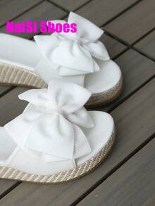 女士新款编织双带蝴蝶结装饰坡跟高跟鞋，可爱露趾蝴蝶结厚底厚底帆布凉鞋，粉色、黑色和白色可选 - 白色 - 查看 9