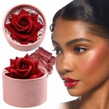 Rubor en relieve 3D en forma de rosa, que realza el tono natural del cutis de manera sutil, con pétalos pequeños, ideal para un maquillaje natural y de fácil aplicación