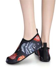 Youth Couple Outdoor Casual Water Shoes, Wading Shoes, Swimming Shoes, Hiking Shoes, Climbing Shoes, Slip-On, Convenient To Wear, Water-Resistant And Non-Slip, Ultra-Light, Camouflage Asymmetrical Pattern - Black - View 4