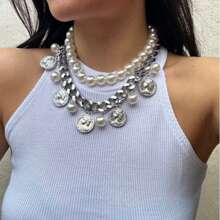 Vintage Portrait Coin Pendant With Tassel & Double-Layer Faux Pearl Necklace, Design