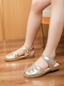 Sandalias doradas para niñas pequeñas, zapatos de verano para niños, sandalias planas de punta cerrada de moda casual para niñas - Dorado - Ver 2