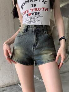 女式蓝色直筒牛仔短裤，带口袋，时尚热裤