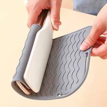 1 Pieza Almohadilla de silicona multiusos resistente al calor, soporte para rizador, almohadilla de aislamiento térmico, protector de escritorio antideslizante con textura, estera anticalor reutilizable para herramientas de belleza, alfombrilla de estación de estilo resistente a arañazos, accesorios de peinado resistentes al calor para planchas, rizadores, salón en casa, seguridad del mostrador del baño, almacenamiento de herramientas de belleza, uso en múltiples superficies, esenciales de tocador