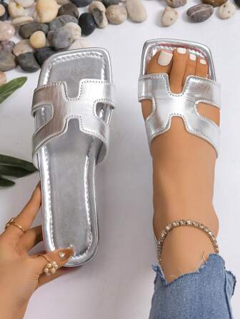 French Slippers Summer Outdoor Stylish Minimalist Versatile New Casual Low Platform Strap Beach Sandals