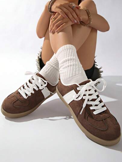 Fall/Winter Women's Athletic Shoes, Retro Casual Sport Running Shoes, Flat Bottom, White Sneakers, Thick Sole Sport Shoes, Brown Pair With Rubber Outsole For Timeless Style, High Comfort, Must-Have For Ladies