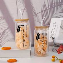 1 件个性化 16 盎司毕业玻璃杯，可定制姓名和年份 - 独特的罐形毕业生杯 - 冷热饮具 - 可放入微波炉和洗碗机清洗 - 舒适握感 - 2025 届毕业生礼物