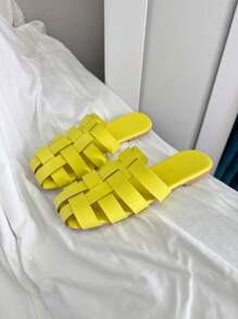 Pantuflas de verano adorables en color amarillo para niñas pequeñas, adecuadas para vacaciones, días festivos, románticos, uso casual, versátiles