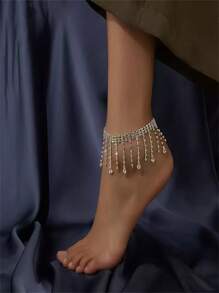 1 pièce Bracelet de cheville à pompons avec strass, bracelet de cheville minimaliste à double couche en forme de goutte d'eau pour les femmes, style estival décontracté, motif géométrique vintage en cuivre