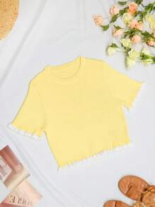 تريكو قصير الأكمام أنيق لحفل التخرج العطلة الصيفية للمرأة الممتلئة، تريكو علوي بذيل مكشكش بلون أصفر زبدي