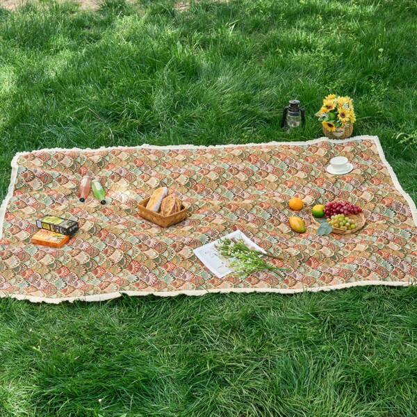 1pc Thickened Interwoven Jacquard Tassel Ginkgo Leaf Pattern Picnic Mat, Beach Towel, Table Cloth