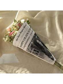 Mẫu bao bì bó hoa quà tặng tốt nghiệp gồm 2 tờ báo, báo có thể chỉnh sửa, phù hợp cho sinh viên mới tốt nghiệp, quà tặng tốt nghiệp đại học, 288x580MM - Báo Tốt Nghiệp - Xem 2