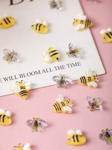 10pcs/30pcs/50pcs/100pcs Various Mini Bee 3D Resin Ornaments, Cartoon Yellow Insect Nail Art Accessories Kawaii Unscented Flat Back Decoration, Multi-Style Jelly Transparent Yellow Wings Small Bee Rhinestone Nail Accessories Suitable For Women DIY Manicure, Nail Salon, Scrapbooking And Crafts, Bee Decoration Middle East Series Japanese And Korean Style