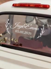 个性化“新婚快乐”汽车贴纸 – 定制婚礼乙烯基贴纸，可印制姓名和日期 – 新郎新娘蜜月旅行车装饰 – 新婚夫妇后窗贴纸 – 浪漫婚礼送别标牌 – 乙烯基“新婚快乐”车窗贴纸 – 定制姓名婚礼车装饰 – 优雅字体“新婚快乐”车贴 – 婚礼当天车窗装饰，派对必备，易于安装 - 彩色 - 查看 3
